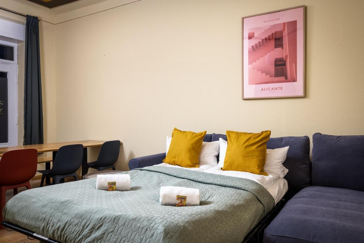 Super Zentral Super Schoener Altbau In Moabit Rostockerstrasse Im Herzen Von Fuer Bis Zu 6 Personen Appartamento Berlino