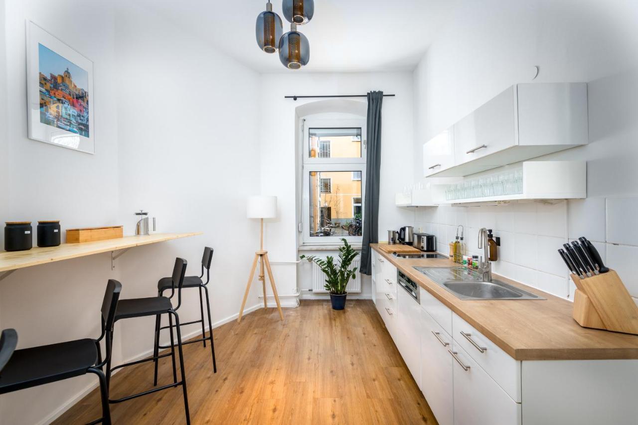 Appartamento Super Zentral Super Schoener Altbau In Moabit Rostockerstrasse Im Herzen Von Fuer Bis Zu 6 Personen *
